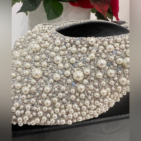 DRIES VAN NOTEN
Pearly Beaded Mule Sandals In Silver - Picture 4 of 8